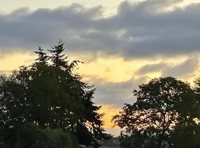 Bed and breakfast Strandby 1847 *