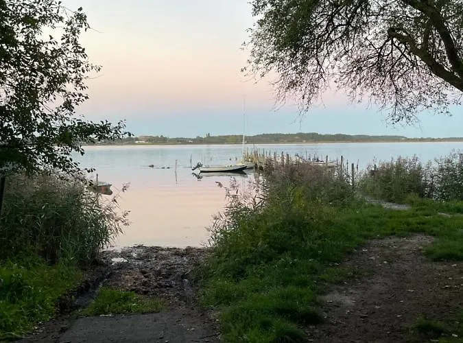 Strandby 1847 Bed and breakfast *